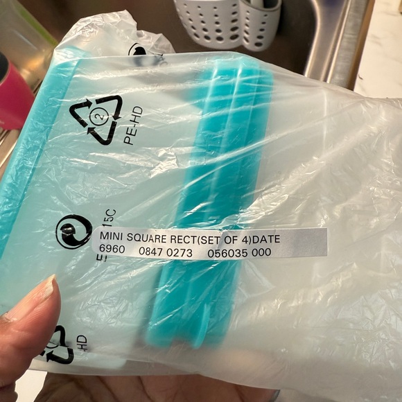 Tupperware Mini Rectangle Container Set - Picture 2 of 2